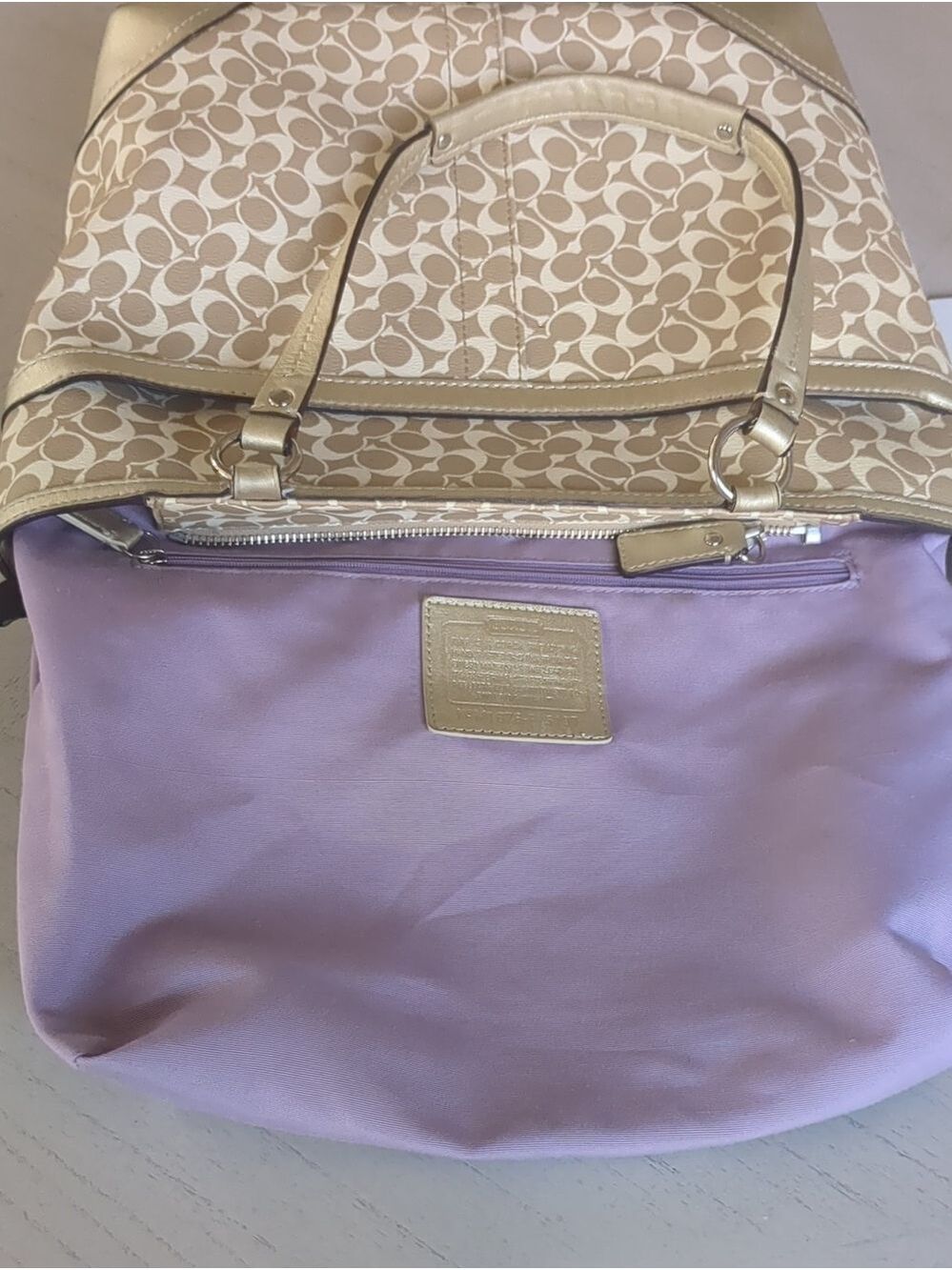 Coach Chelsea Heritage Signature Tote - Picture 12 of 13